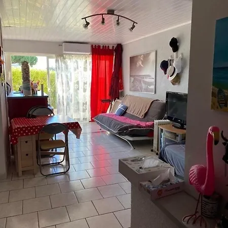 Port Camargue 6 Personnes Appartement *